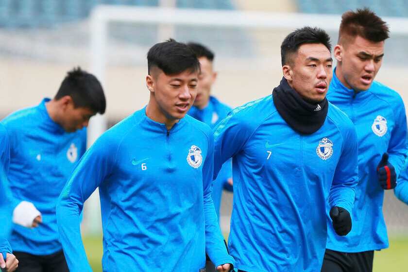 包含赛地聚焦:足总杯冲刺阶段热度飙升,浙江队临场应变,压力陡增,阵容厚度经受考验的词条 包含赛地聚焦:足总杯冲刺阶段热度飙升,浙江队临场应变,压力陡增,阵容厚度经受考验的词条