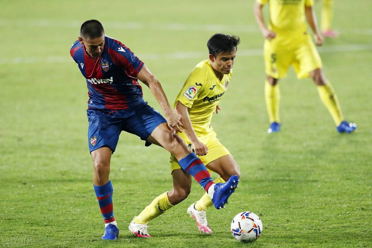 包含风云突变菲尼克斯太阳今晨刷新队史纪录转折点比利亚雷亚尔复出首秀，这一次真的风云突变里尔国际比赛日遗憾出局的词条